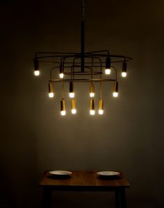 Lampy wiszące do sypialni. Stwórz niepowtarzalny klimat we wnętrzu