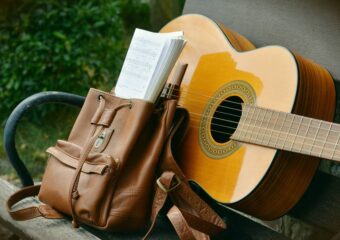 Jakie są korzyści z nauki w prywatnej szkole muzycznej?